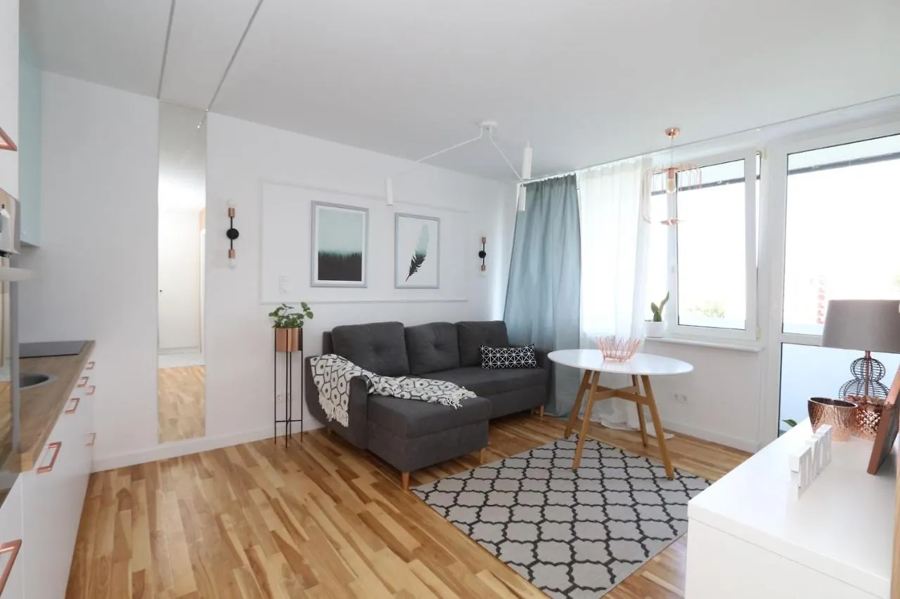 Romaszewskiego Zoliborz Bedroom Pokoj Metro Warschau Privatunterkunft