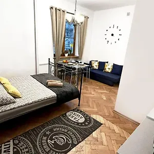 Marszalkowska 140 , Metro Swietokrzyska Apartament