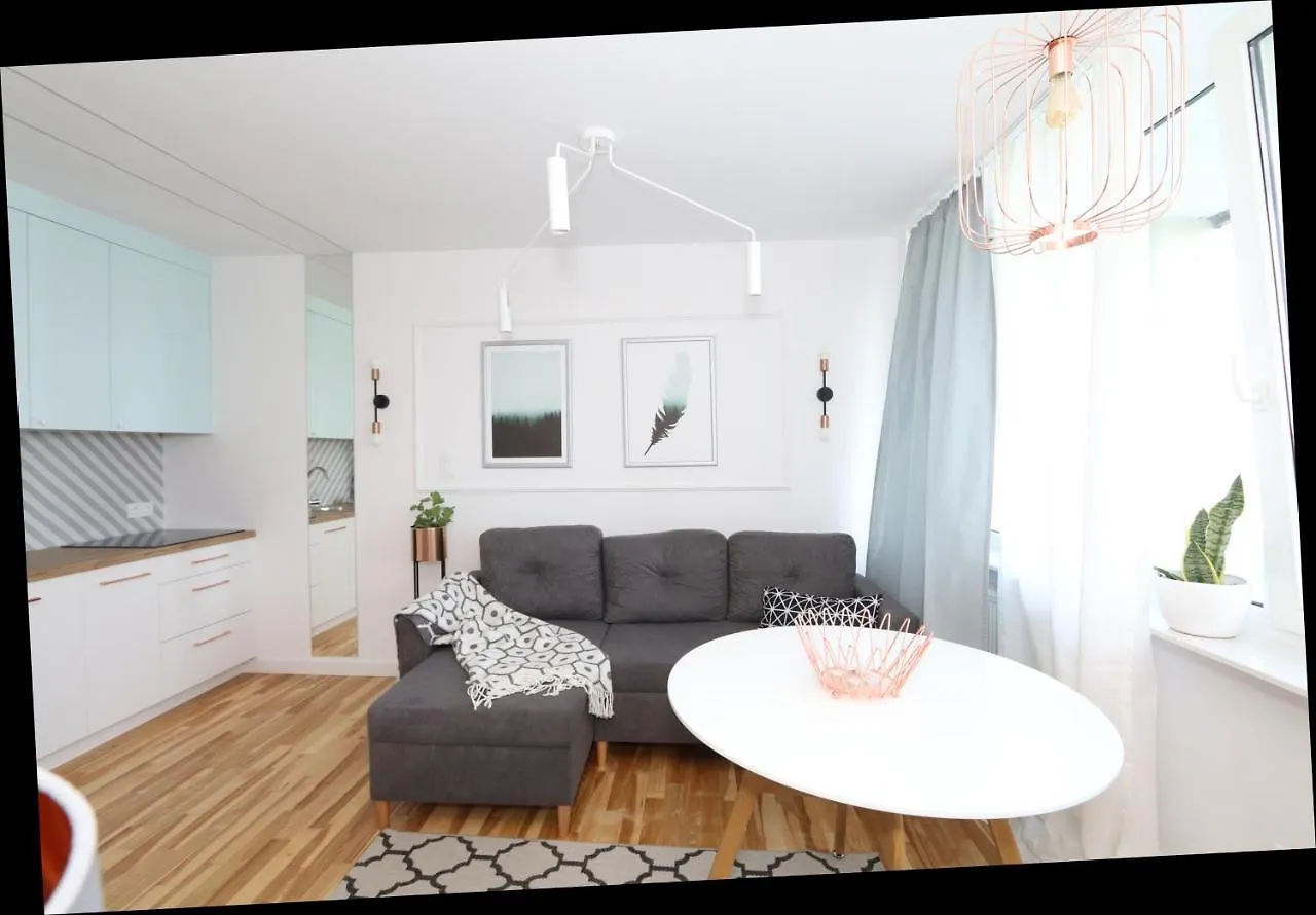 Romaszewskiego Żoliborz bedroom pokój Metro Warszawa Polska