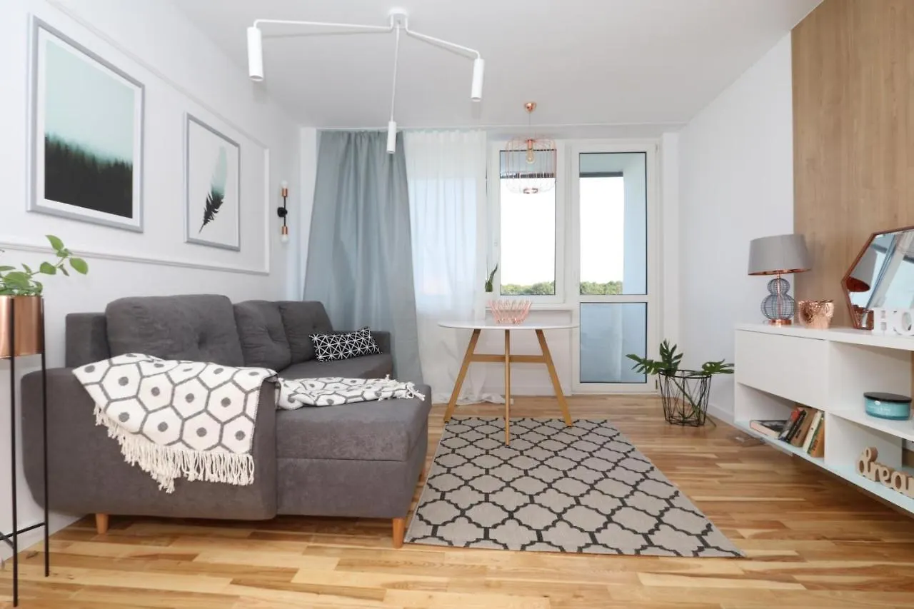 Kwatera prywatna Romaszewskiego Żoliborz bedroom pokój Metro Warszawa