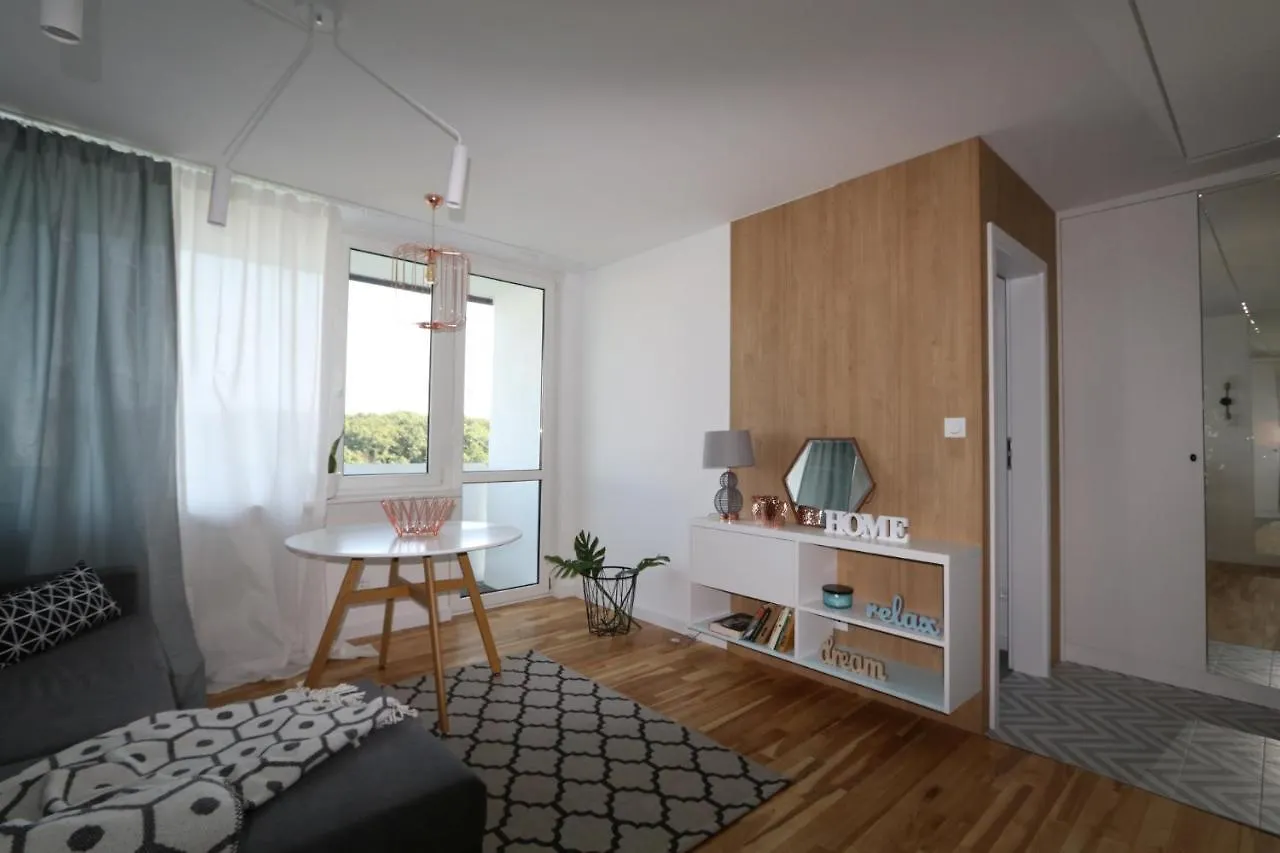 Romaszewskiego Żoliborz bedroom pokój Metro Warszawa Polska